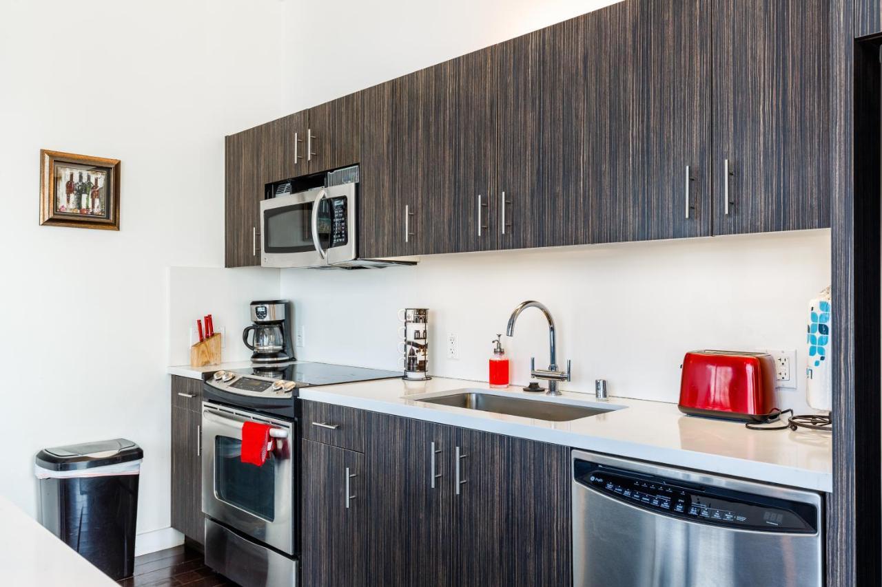 Heaven On Hollywood Furnished Apartment
